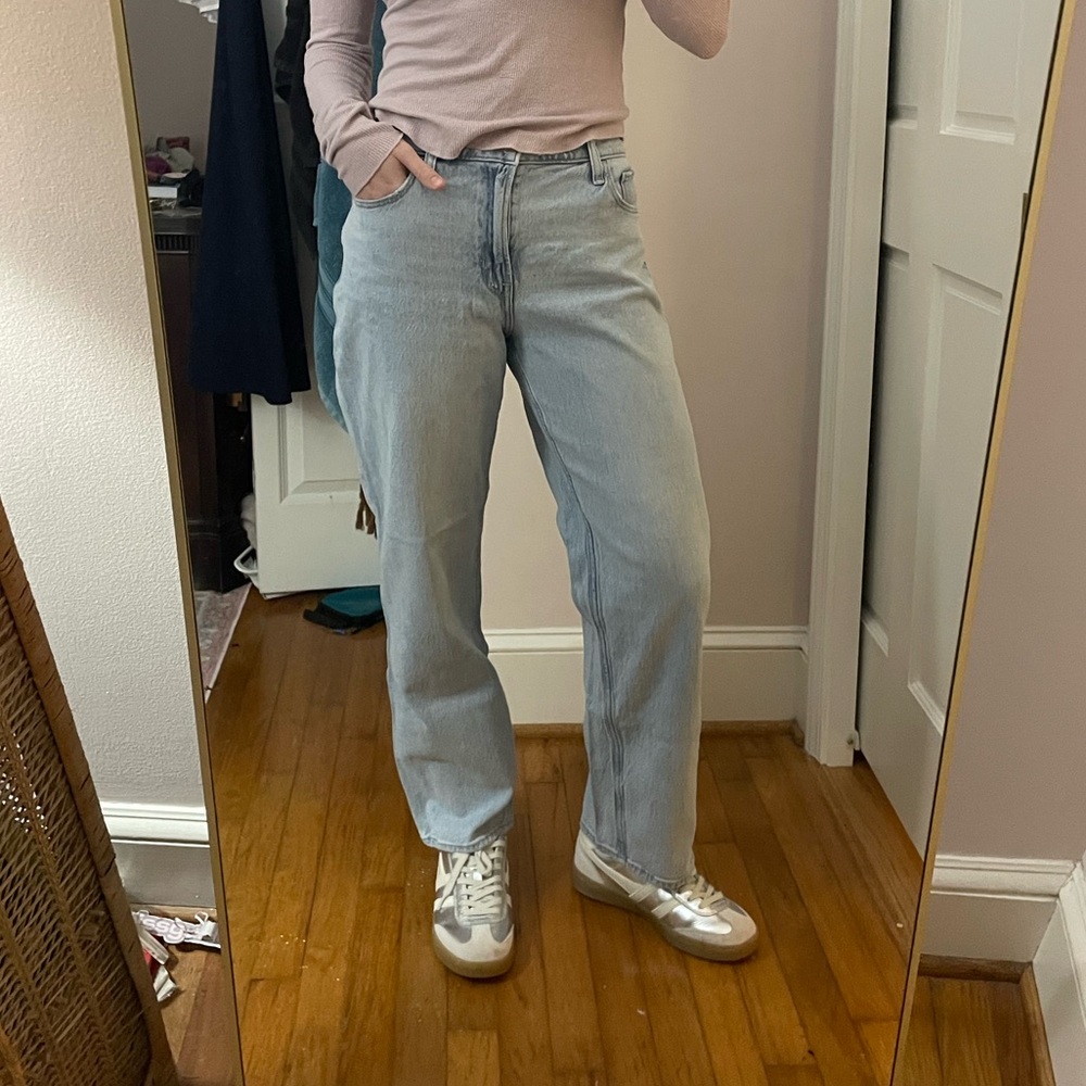 Hollister Women's Denim Straight Leg Jeans